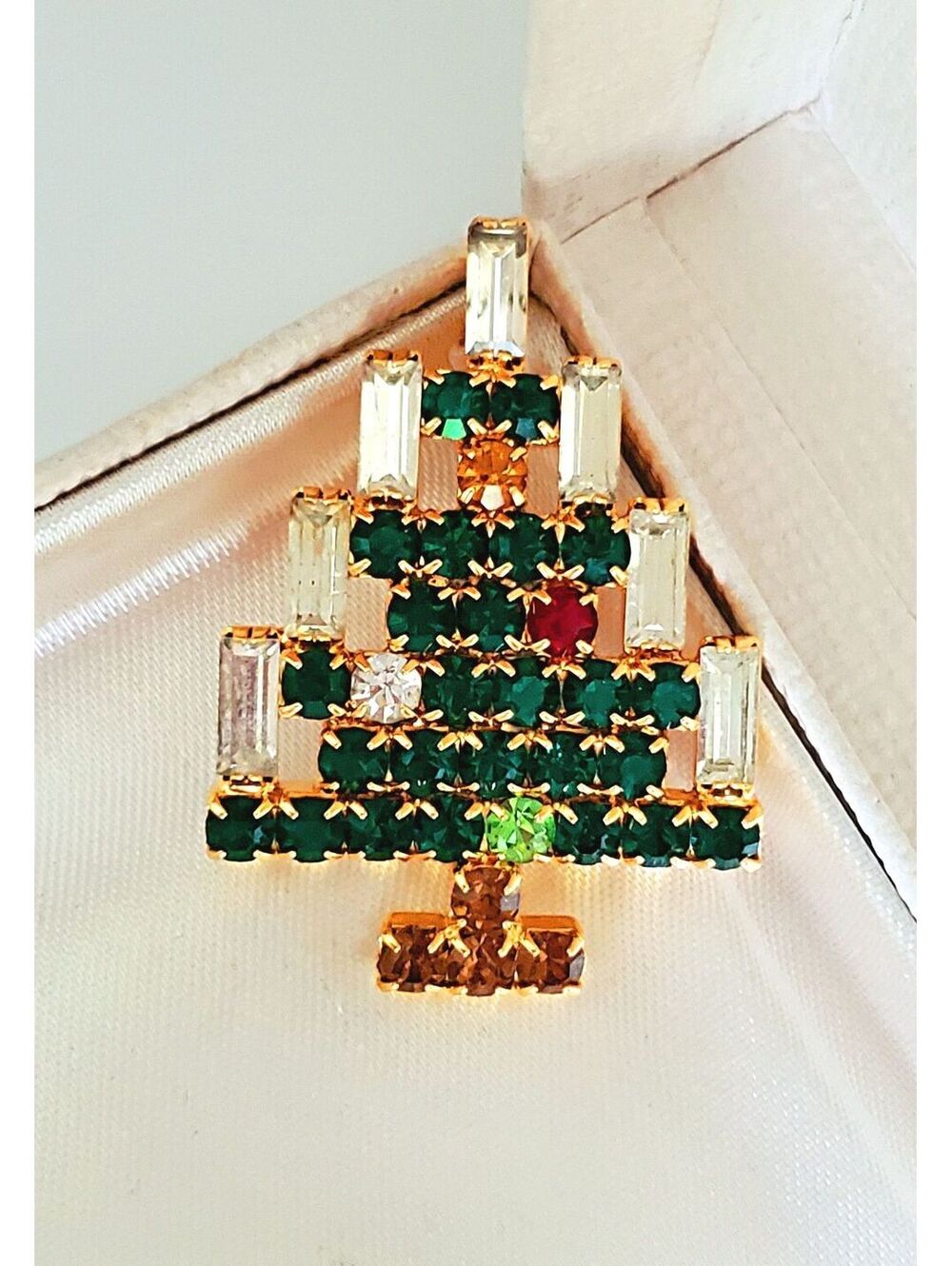 Vintage Mid-Century Rhinestone Candle Christmas Tree Brooch